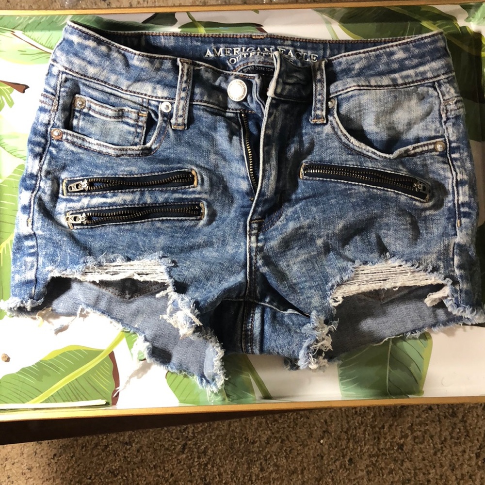 High waisted American Eagle Outfitters shorts